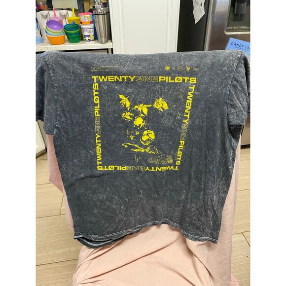 None Other - Gray Twenty One Pilots Band Shirt Size Medium